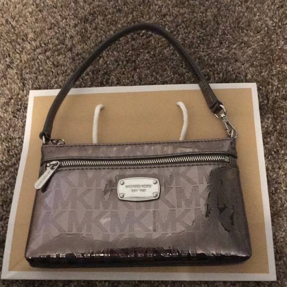 Michael Kors Clutch/Wristlet - Picture 3 of 6